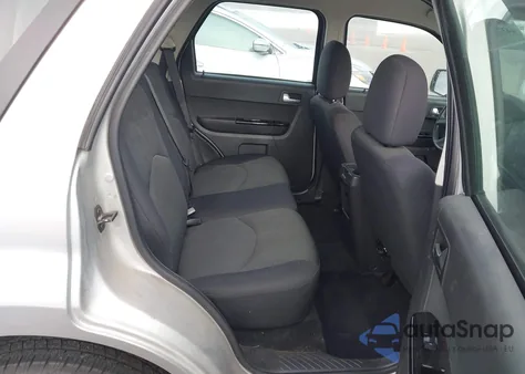 2009 Mazda Tribute I Sport z USA, uszkodzony, nr VIN 4F2CZ02729KM00611